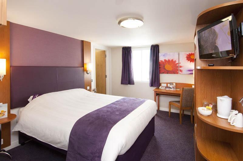 Premier Inn Glasgow - Bellshill Motherwell Eksteriør billede